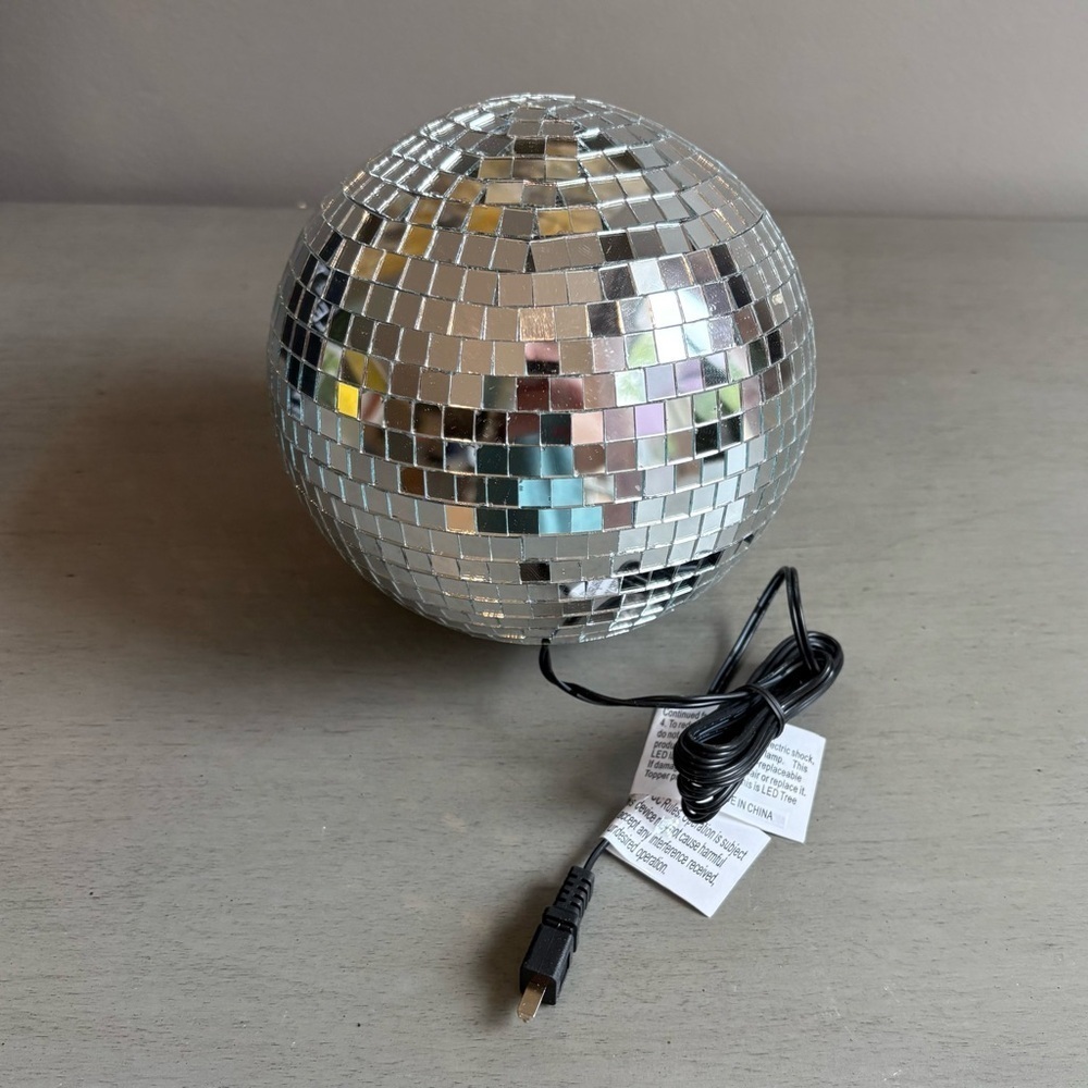 Silver Disco Ball Tree Topper LED Light Reflective Rotating Christmas Party NEW - Picture 4 of 10